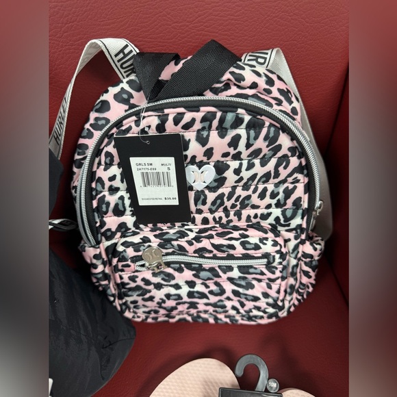 Hurley BUNDLE Black Tote and Pink Leopard Backpack with Flip Flops - Picture 3 of 9